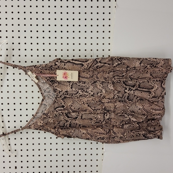 ENTRO snakeskin top women's size large NWT - Picture 1 of 6